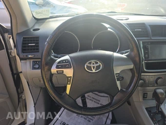 2013 Toyota Highlander SE – miniatura 10