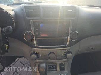2013 Toyota Highlander SE – miniatura 11