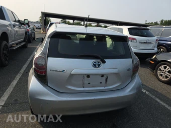 2013 Toyota Prius c Two - miniatura 5