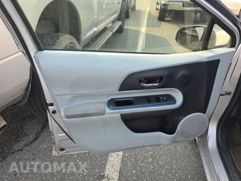 2013 Toyota Prius c Two - miniatura 9