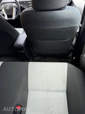 2013 Toyota Prius c Two - miniatura 17