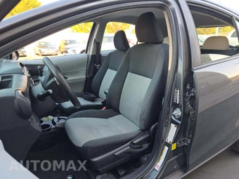 2013 Toyota Prius c Two - miniatura 6