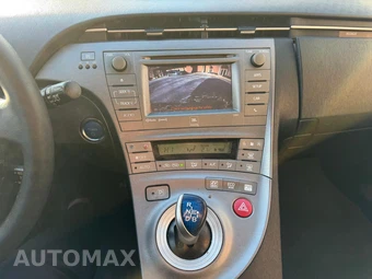 2013 Toyota Prius Four - miniatura 18
