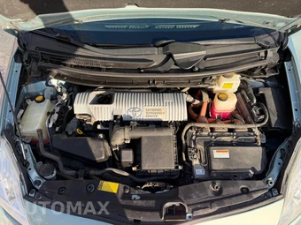 2013 Toyota Prius Four - miniatura 43