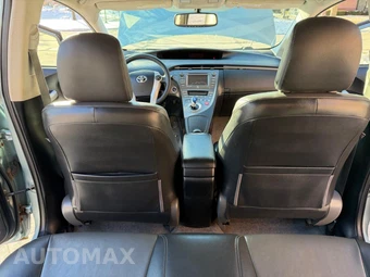 2013 Toyota Prius Four - miniatura 46
