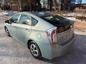 2013 Toyota Prius Four - miniatura 5