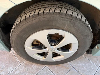 2013 Toyota Prius Four - miniatura 51