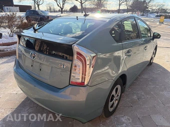 2013 Toyota Prius Four - miniatura 6