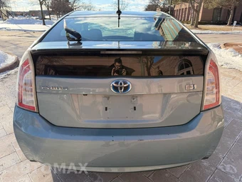 2013 Toyota Prius Four - miniatura 8