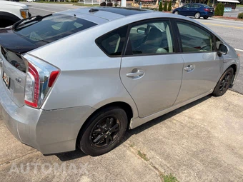 2013 Toyota Prius Four - miniatura 4