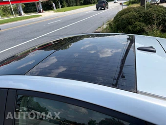 2013 Toyota Prius Four - miniatura 8