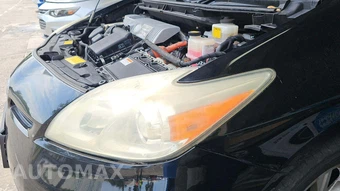 2013 Toyota Prius Four – miniatura 18