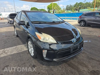 2013 Toyota Prius Four – miniatura 3