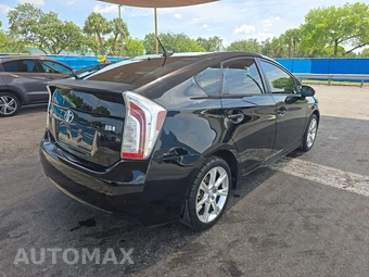 2013 Toyota Prius Four – miniatura 4