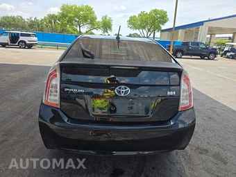 2013 Toyota Prius Four – miniatura 5