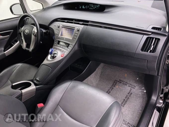 2013 Toyota Prius Four - miniatura 15
