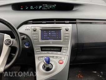 2013 Toyota Prius Four - miniatura 20