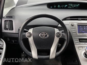 2013 Toyota Prius Four - miniatura 21