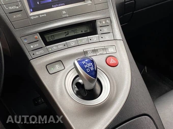2013 Toyota Prius Four - miniatura 23