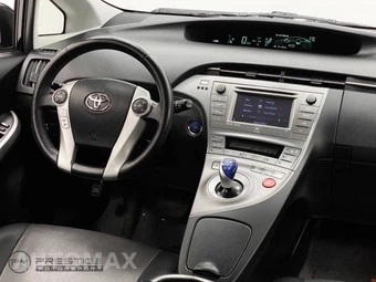 2013 Toyota Prius Four - miniatura 32