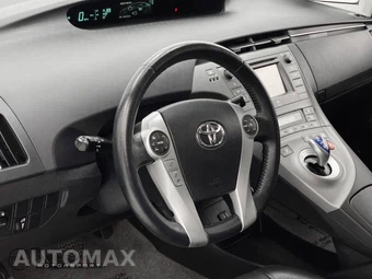 2013 Toyota Prius Four - miniatura 39