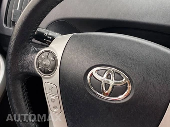 2013 Toyota Prius Four - miniatura 40