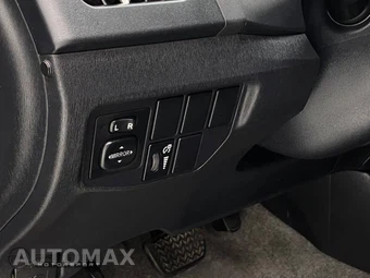 2013 Toyota Prius Four - miniatura 42