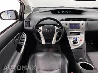 2013 Toyota Prius Four - miniatura 44