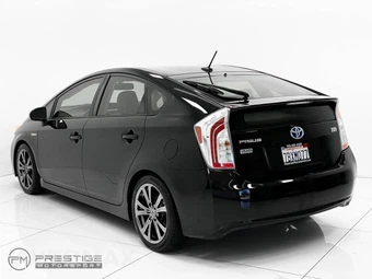 2013 Toyota Prius Four - miniatura 8