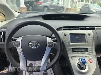 2013 Toyota Prius Plug-In Hybrid - miniatura 14