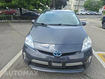 2013 Toyota Prius Plug-In Hybrid - miniatura 2