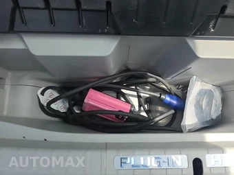 2013 Toyota Prius Plug-In Hybrid - miniatura 22