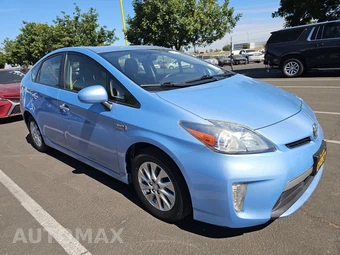 2013 Toyota Prius Plug-In Hybrid – miniatura 3
