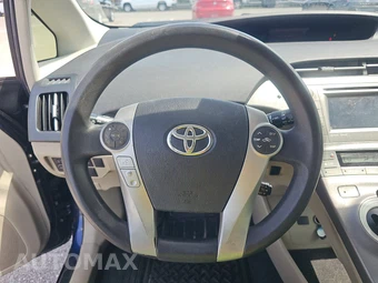 2013 Toyota Prius Three – miniatura 10