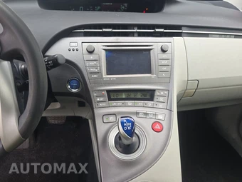 2013 Toyota Prius Three - miniatura 11