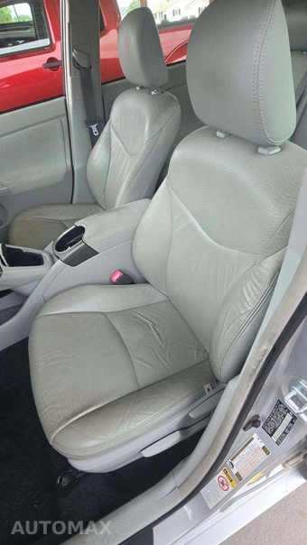 2013 Toyota Prius Three - miniatura 23