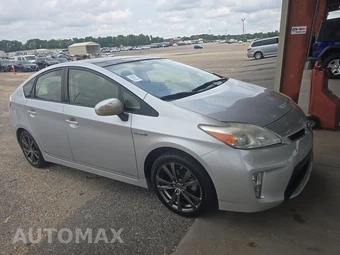 2013 Toyota Prius Three - miniatura 3
