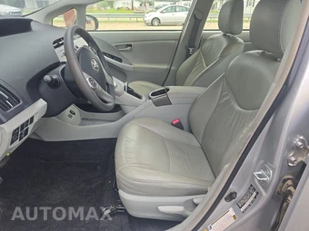 2013 Toyota Prius Three - miniatura 7