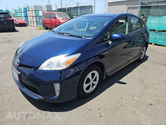 2013 Toyota Prius Three