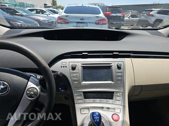 2013 Toyota Prius Three – miniatura 11