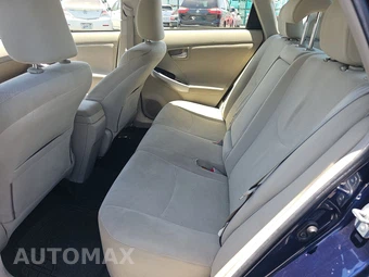 2013 Toyota Prius Three – miniatura 13