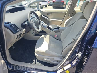2013 Toyota Prius Three – miniatura 7