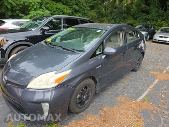 2013 Toyota Prius Two