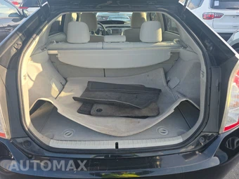 2013 Toyota Prius Two – miniatura 16