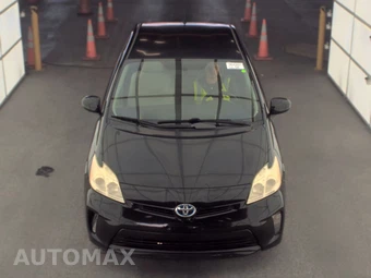 2013 Toyota Prius Two – miniatura 2