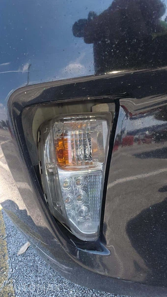 2013 Toyota Prius Two – miniatura 26