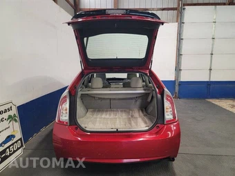 2013 Toyota Prius Two - miniatura 19