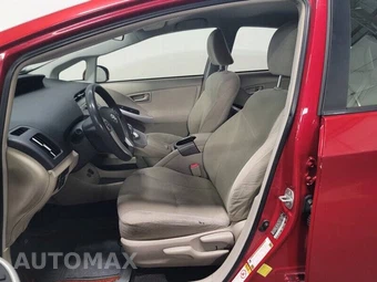 2013 Toyota Prius Two - miniatura 3
