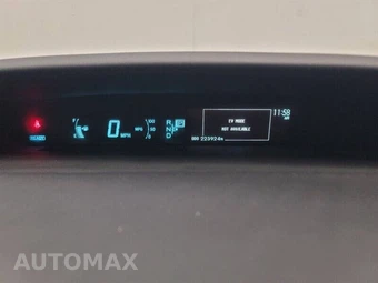 2013 Toyota Prius Two - miniatura 7