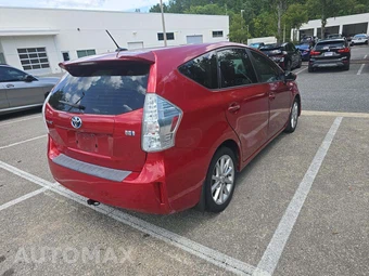 2013 Toyota Prius v Five – miniatura 3